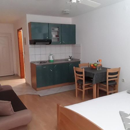 Zaton Apartmani M. Ilesh Екстер'єр фото